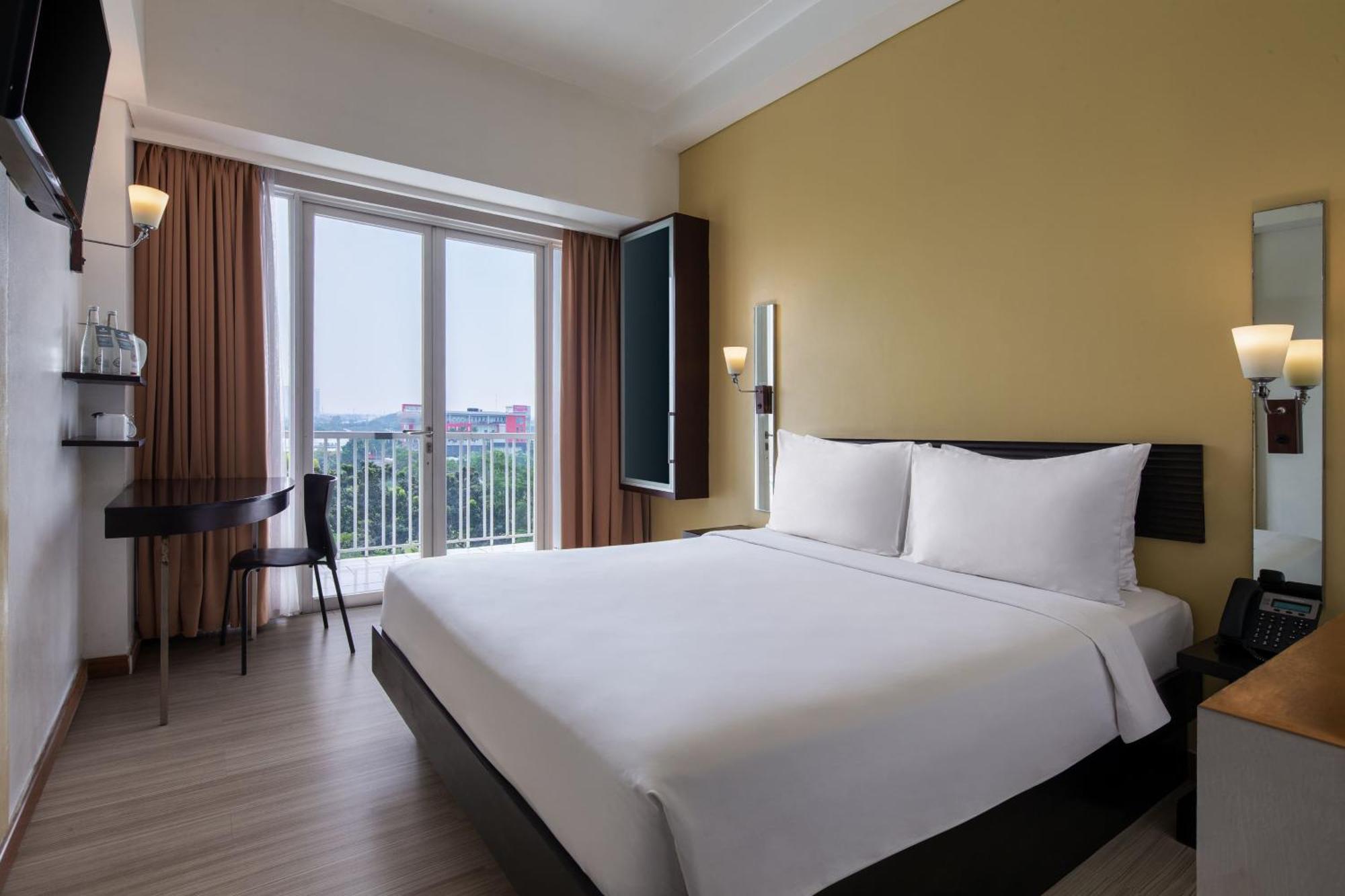 Hotel Santika Bsd City-Serpong Exteriér fotografie