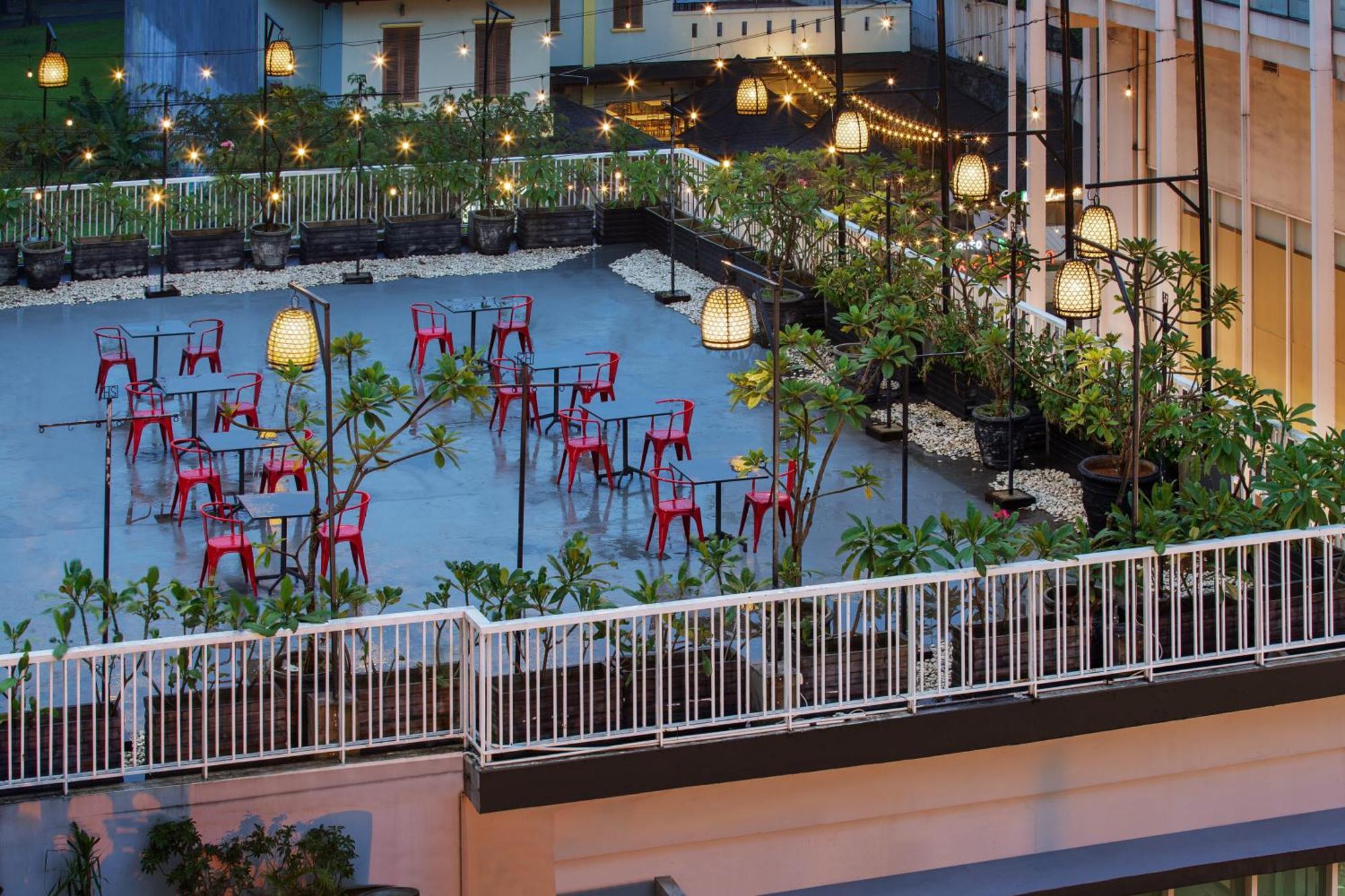 Hotel Santika Bsd City-Serpong Exteriér fotografie